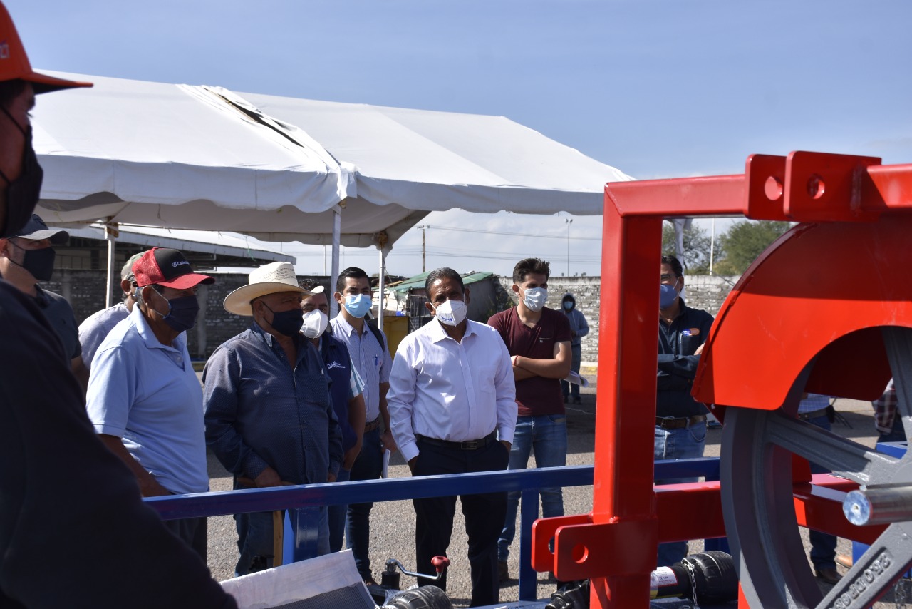 CC7CDEB9-E6F1-40A1-8745-4B372DA41431