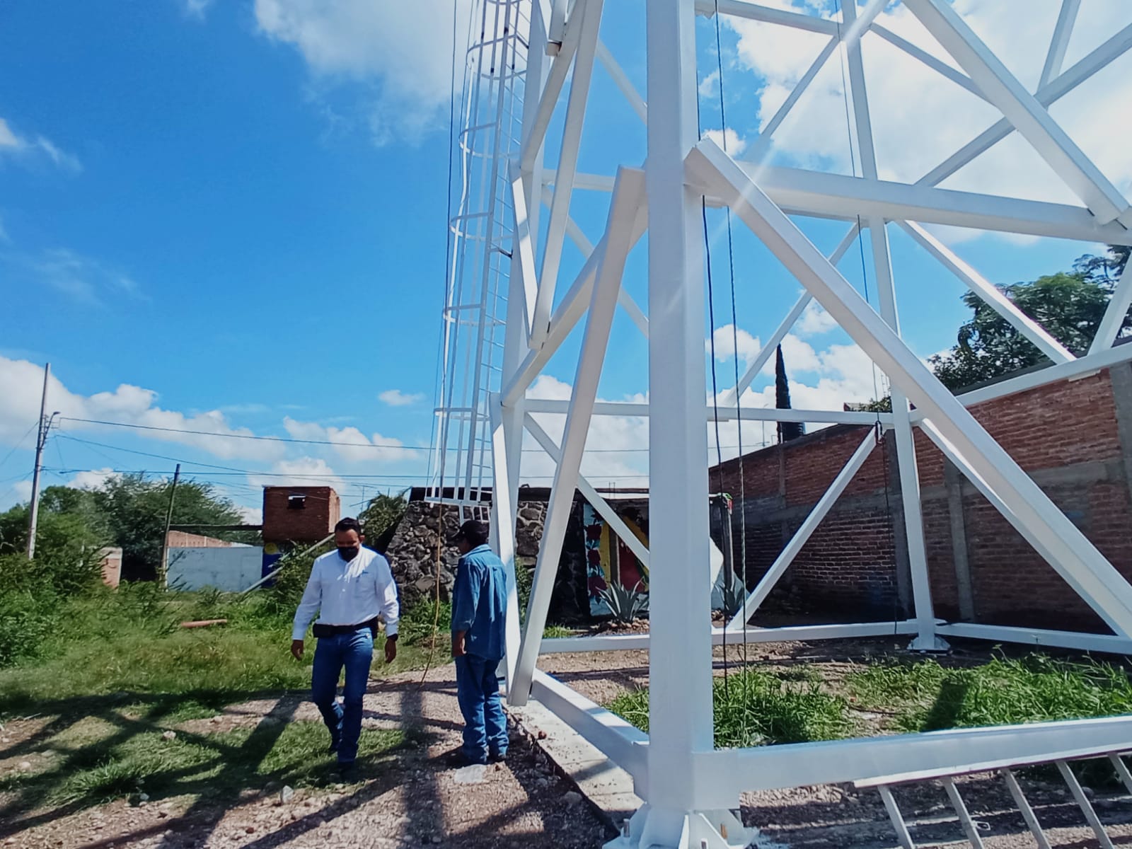 D6B5618E-FBE9-4D4E-AAA2-8087C4DB46AD