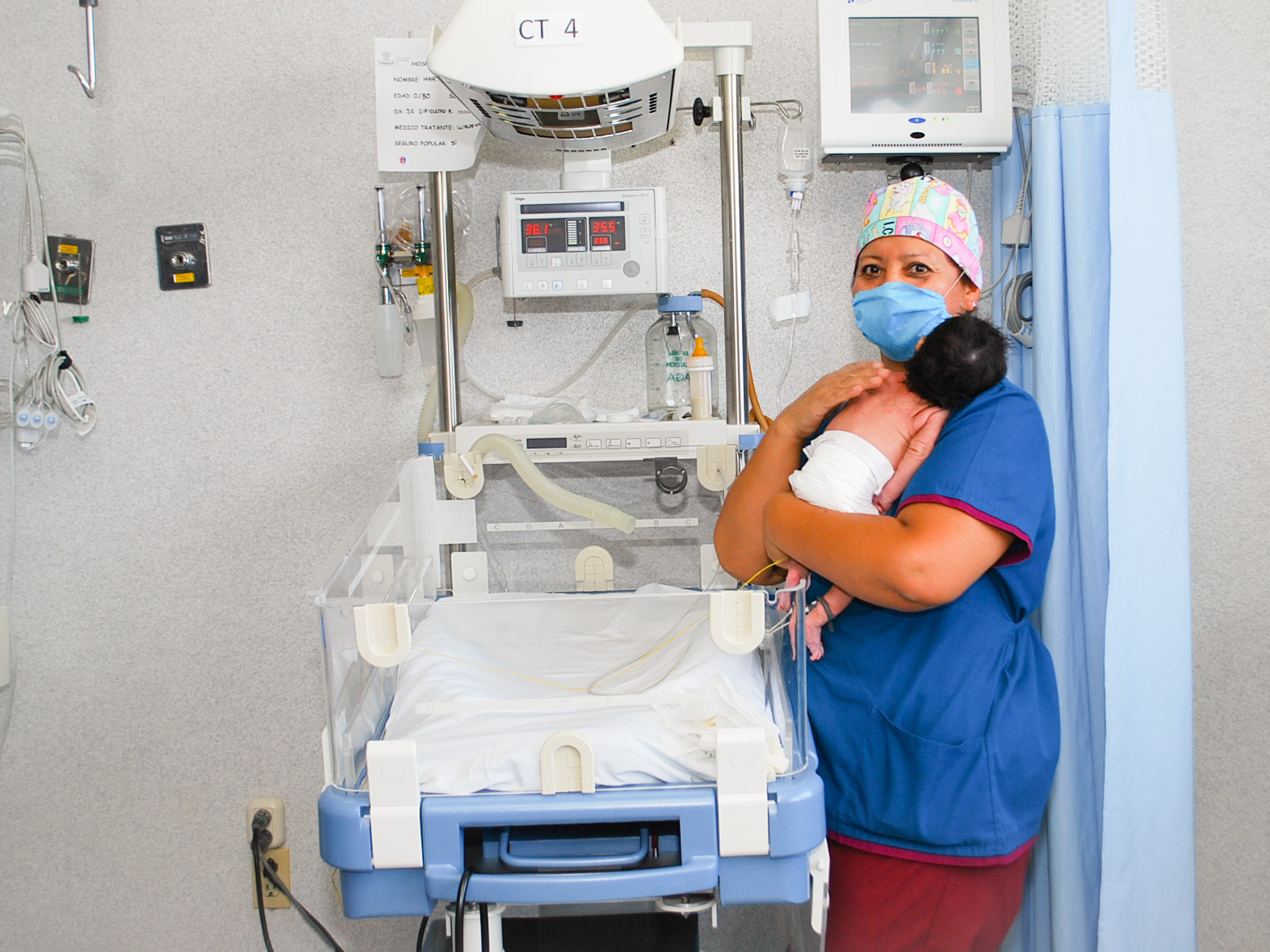 699F19E6-2A64-42C0-8743-9702E43B3F8D