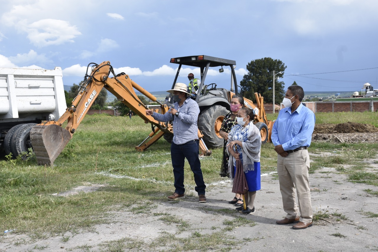 C1DCC466-91BC-40BE-ABBC-ADF99538743A