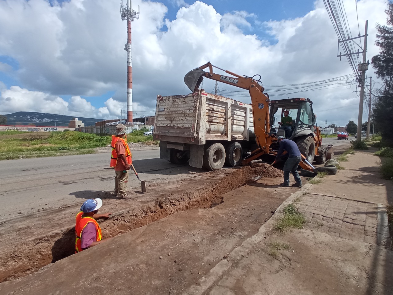 AAA52A4D-3972-4609-916A-72AA1EF6E0FE