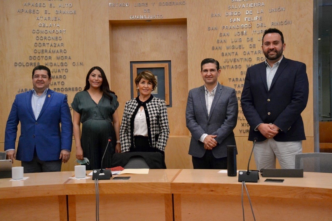 DED6EDAA-6B04-413E-ADE6-3B09275EC395