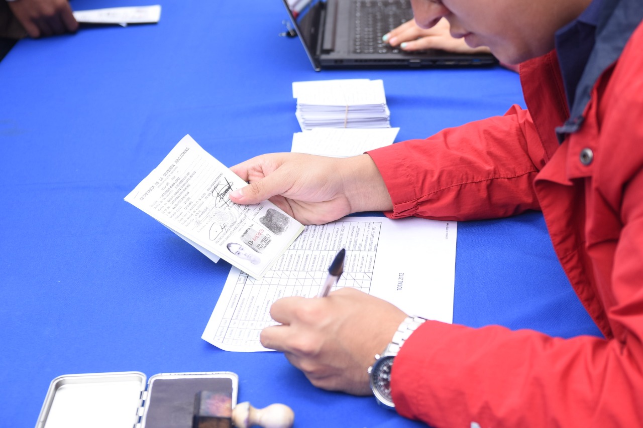 1AC1011E-399D-4AFA-8100-4A084304CD38