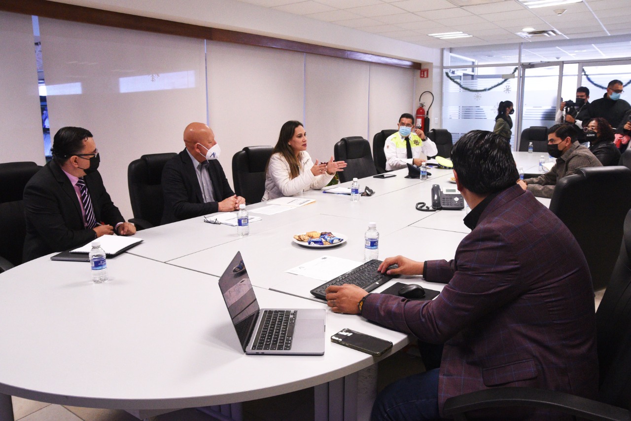 B81410F5-EB25-4168-903D-AF23AE72E21B