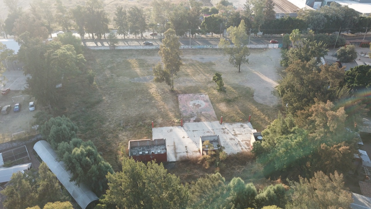 E8D446CE-5325-4FD8-B5DE-01AE66CA44A9