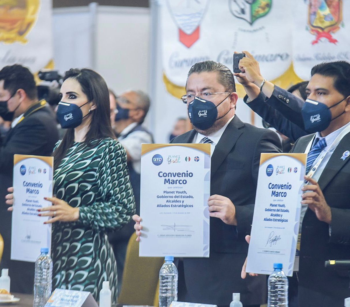 F5449748-3228-443D-BFB6-14084FAB7381