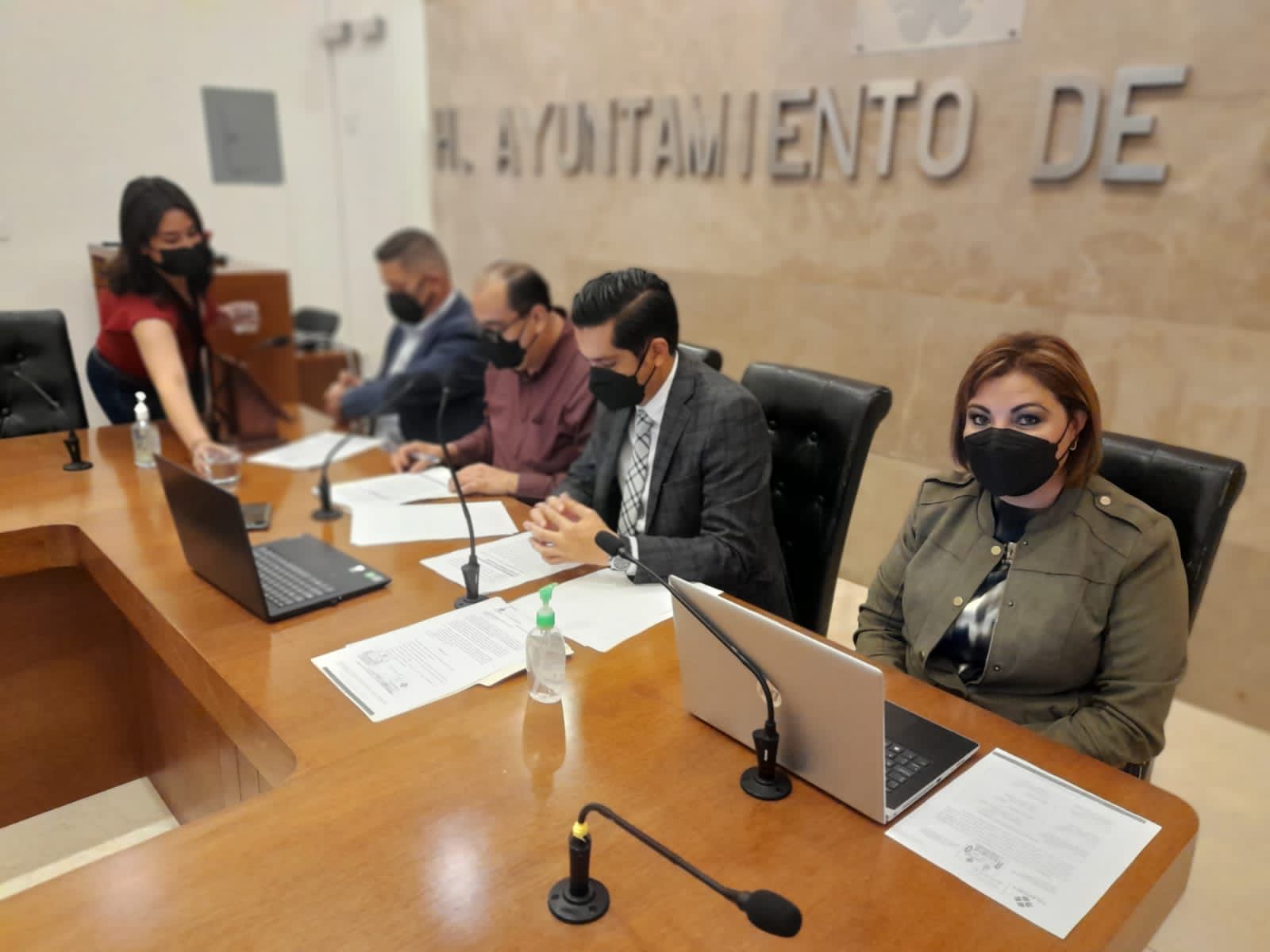 35CDAF71-57AC-4644-AED4-58AFFDBE1972