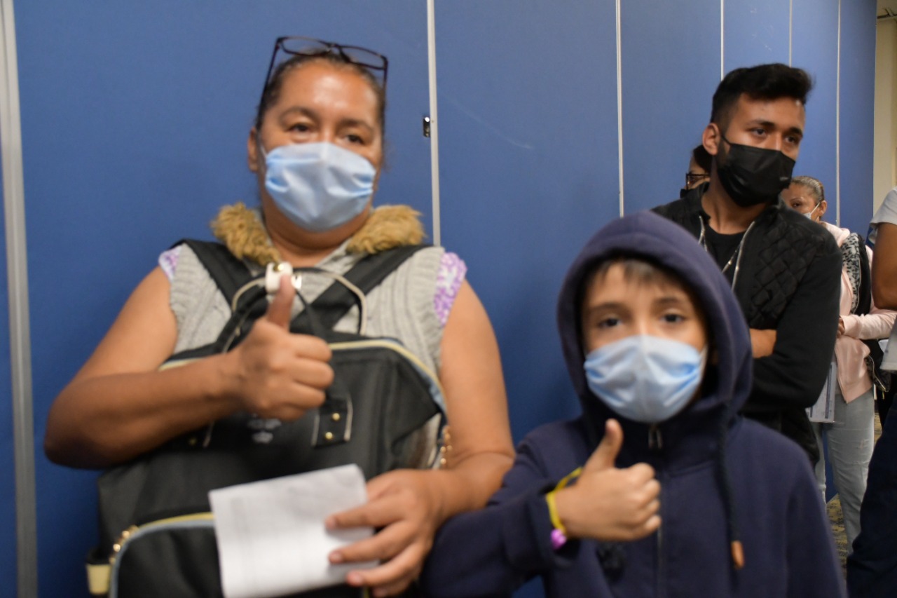 AEFFC7F1-CA48-4E13-96CB-824142B806A4