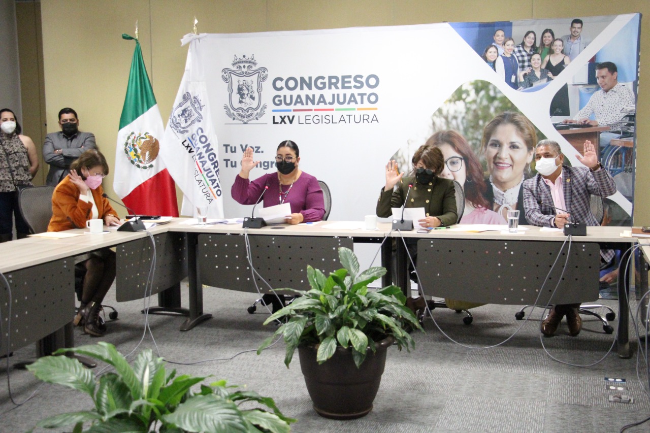 D5C697D5-DE32-4642-B90C-80B2494FC216