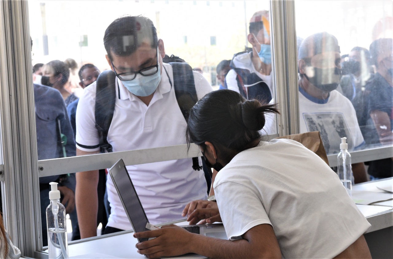 4C67AF35-46F1-433B-805C-ADD2E0685F32