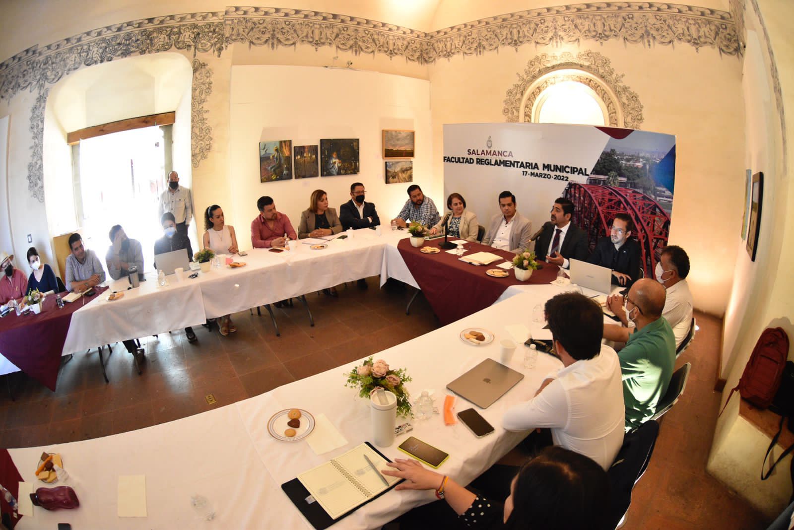 C4B8EFDA-E756-4A9C-8800-97D06C185811