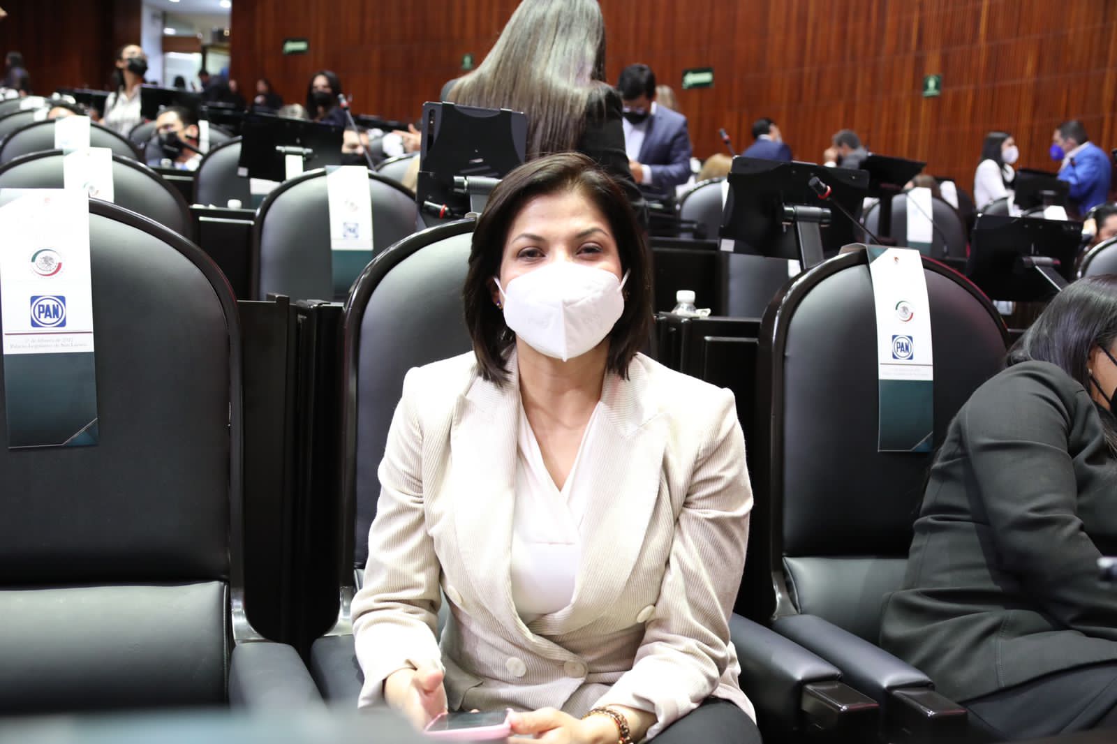 63A3AECF-0A0C-4B30-BC54-0051D37ECEB4