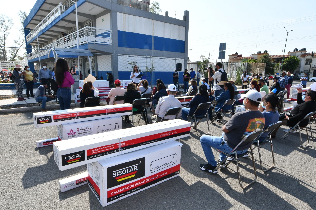 DC892C0F-6F0A-4070-8B84-0A8CF4BFD8AC