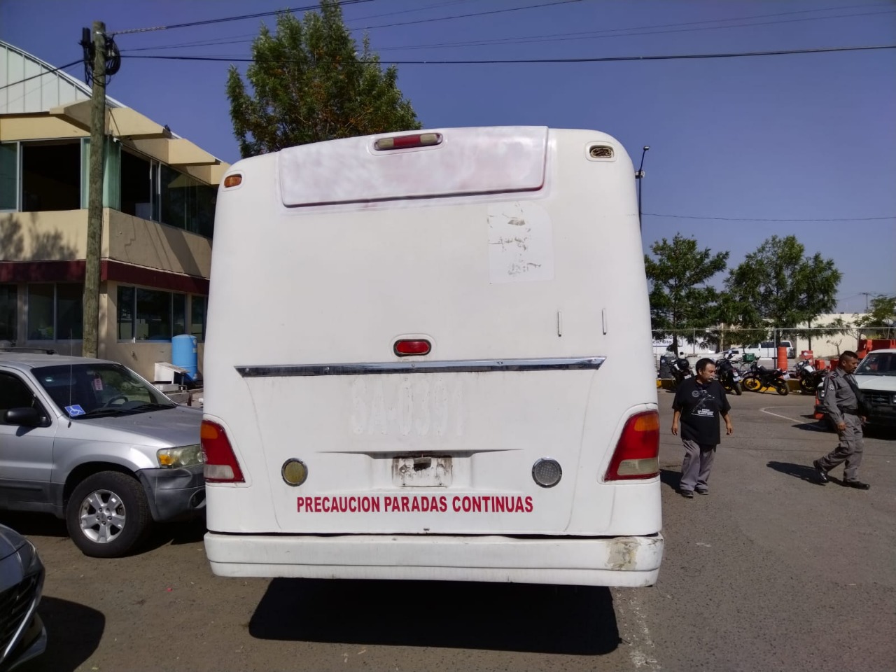 06D83F65-5D60-4E19-A803-9DC2276DA815