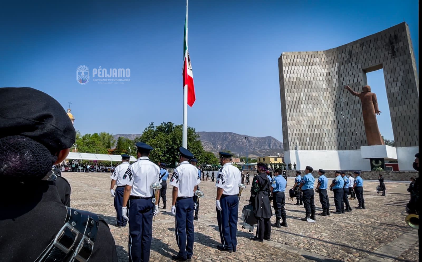 3F692840-C22F-43B9-A14E-EE23EAB12551