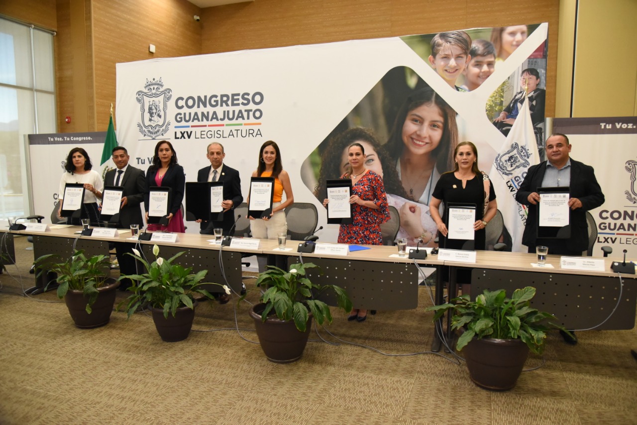 CA7F9CFA-D31A-452F-8927-CCB3A9747AB7