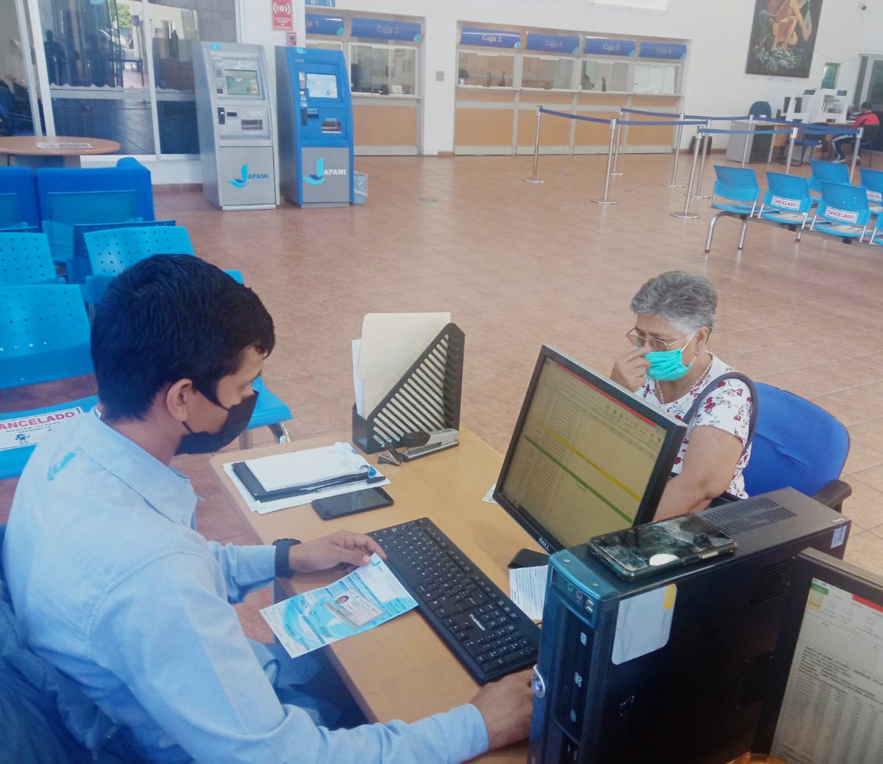 D9DB2DEF-F432-4B93-93EF-1F9A2943D4C3