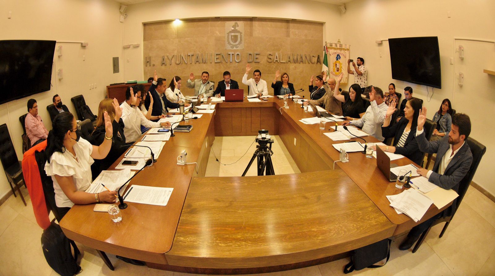 EBC7193E-E7A0-40F4-9395-5DBF695433C4