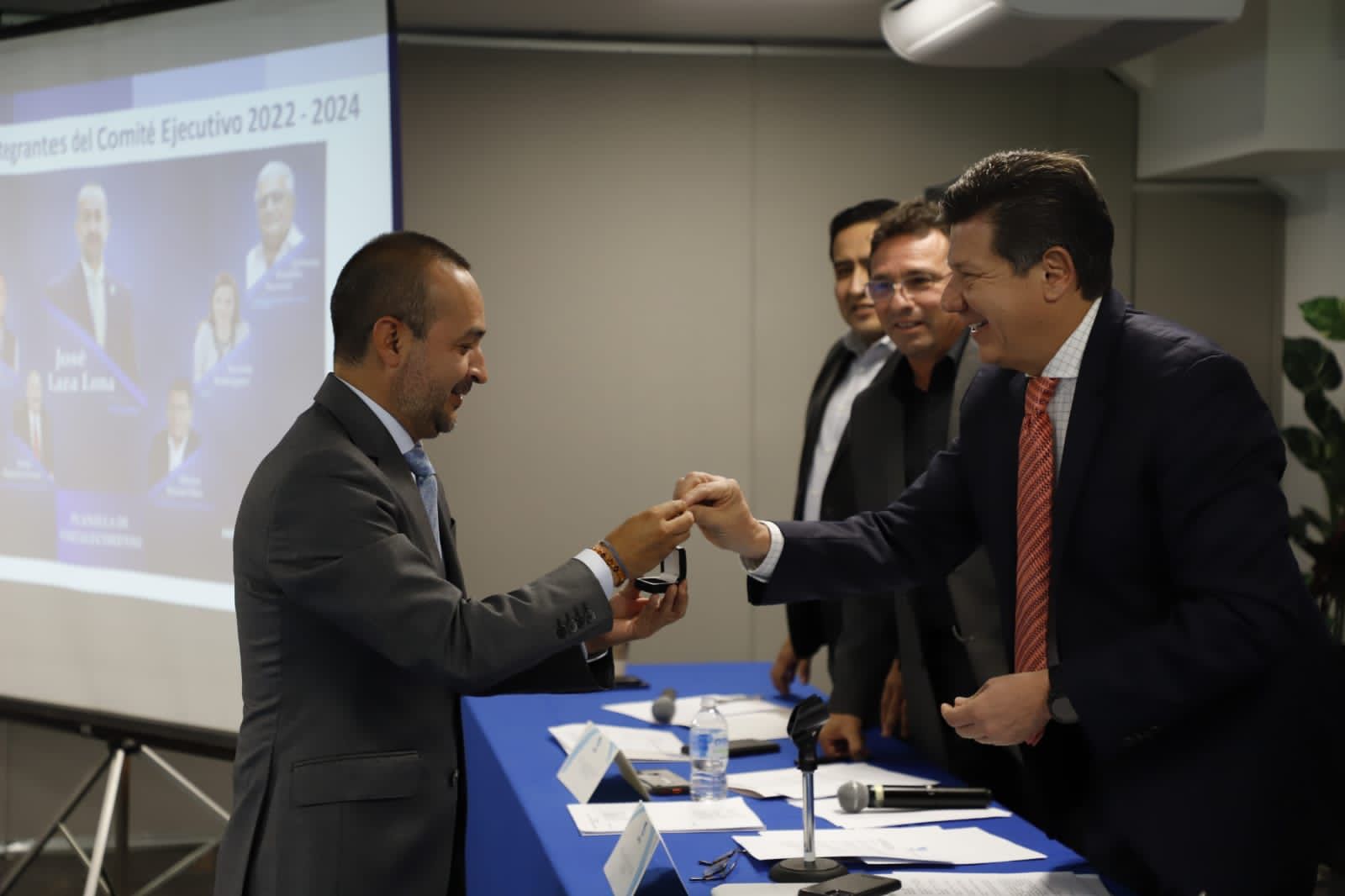 37C16564-BFA0-4C01-9134-0191264140D2