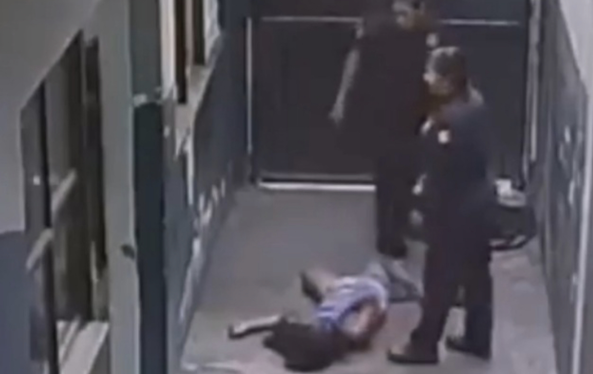 518F5E9C-7D5D-4EB4-BEEA-AC641AAEE6CE