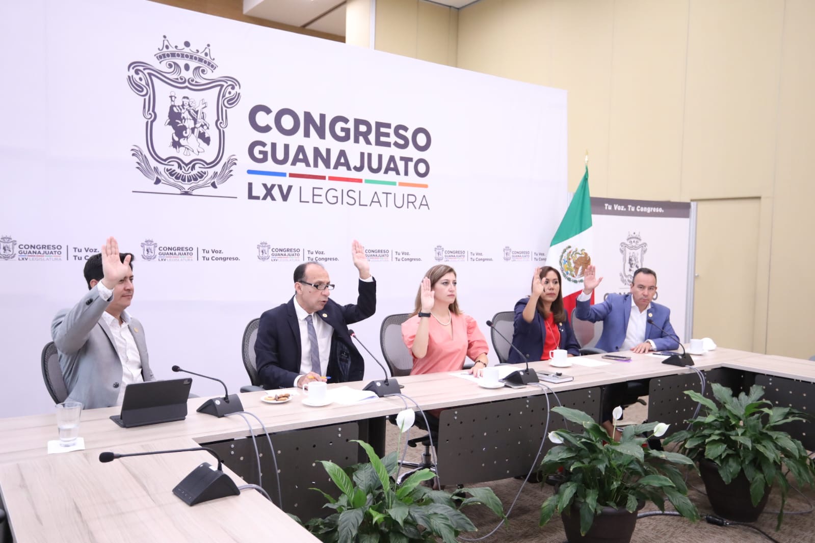 73440407-9C1A-41BE-A471-4873291D2059