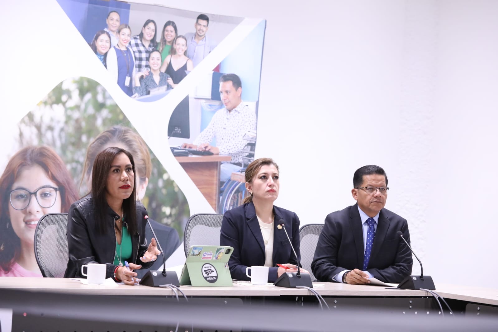 5C27656C-F496-4778-A7EC-1D54204087AE