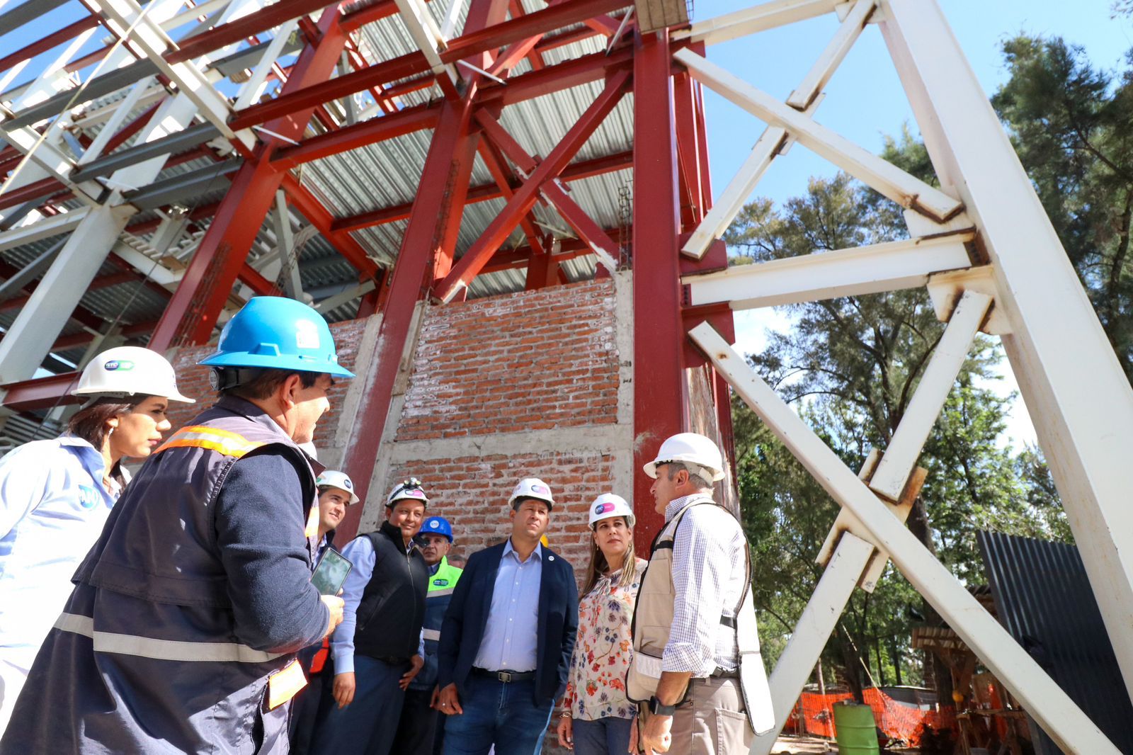 8F48AF49-8D08-43B8-9BCD-4B08B94A88CC