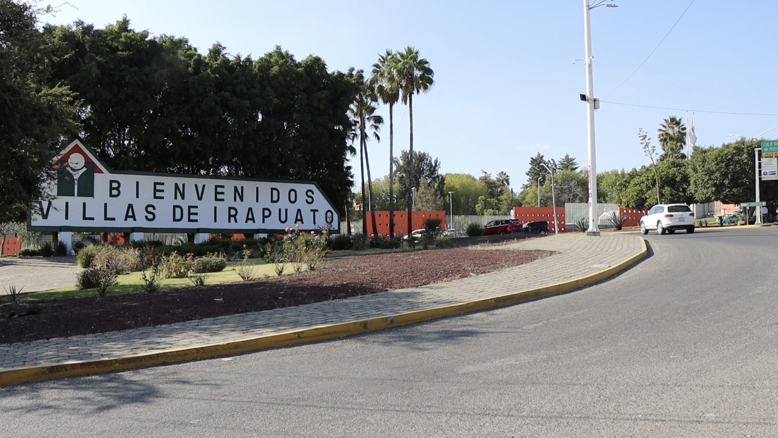 0CE7D17F-8018-493F-BFD7-FCD86A0CE390