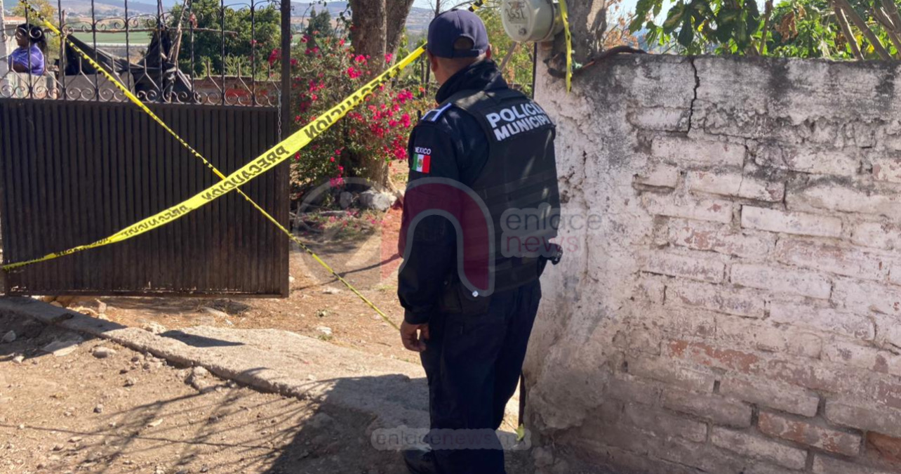 27EF18D9-405D-4D54-8BCF-8B1C02F42ECF