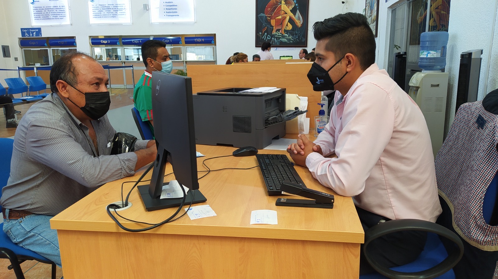 FFB219ED-BE29-45D6-ADF2-D17555109411