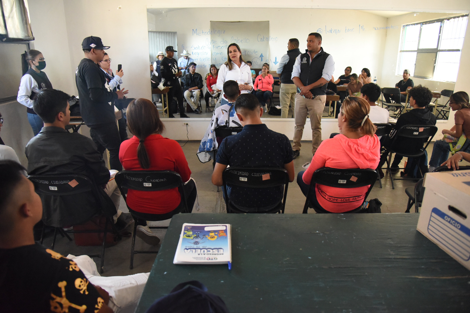 0D5FDE30-958C-4B47-81EF-4F6D06BDF21A