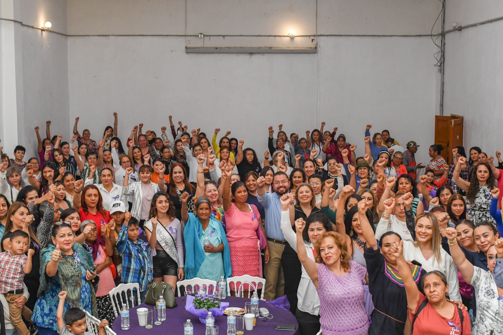 0ECECD05-F744-4CF0-BD79-9AD7A1A4A496