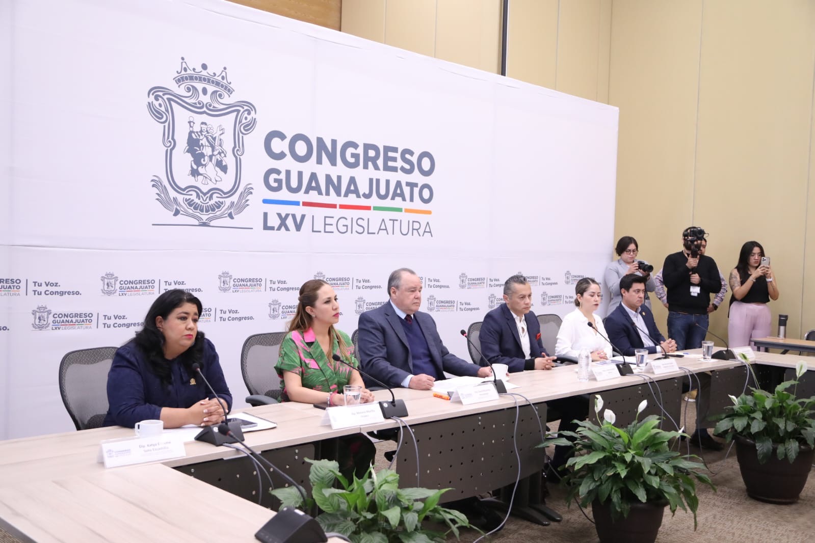 EB178F64-AD73-4150-9929-BF1C3EDD7426