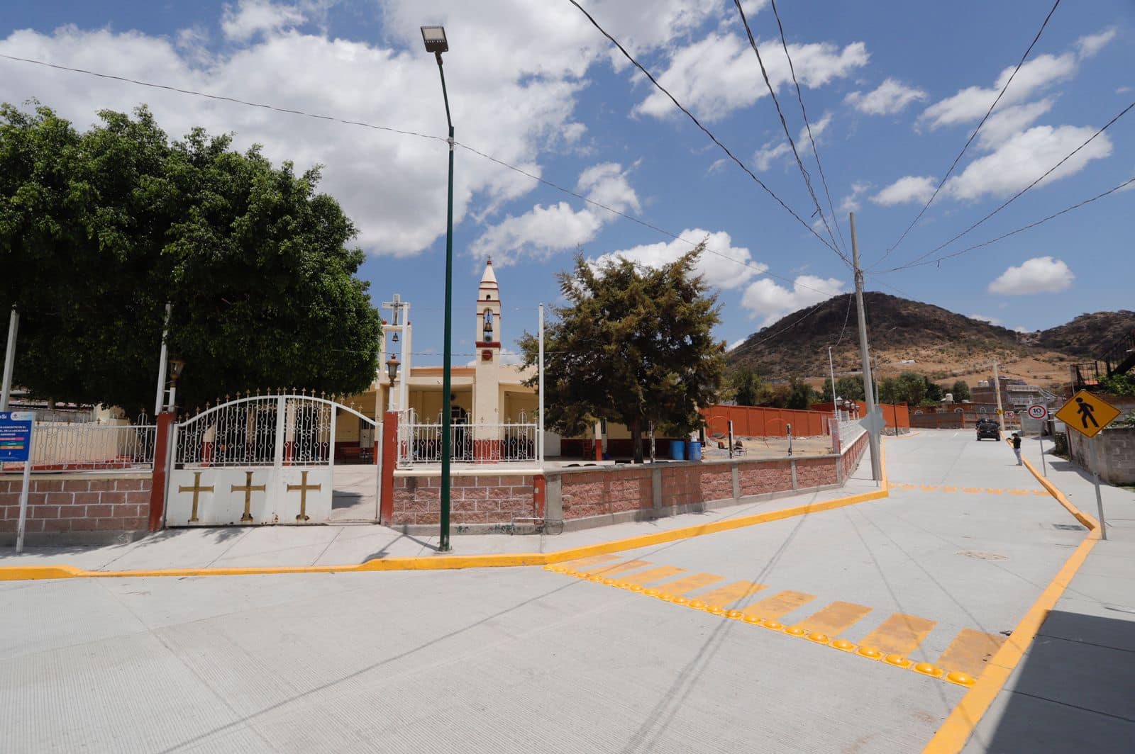 11BD357D-7825-43C9-8769-C22706C14DEB