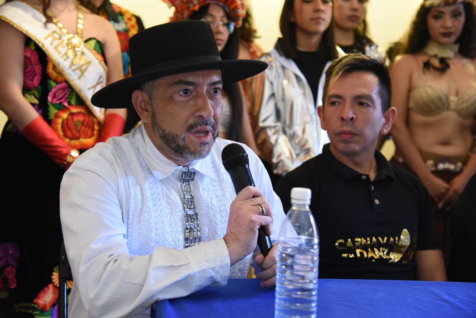 3B20B3D4-E94E-489D-93D8-0F7BB9445D20