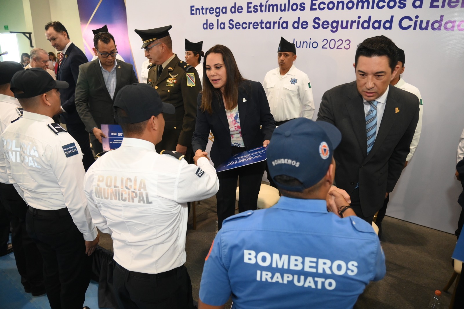 6ba1c65d-92b5-4a22-b3ab-a59e7c627788