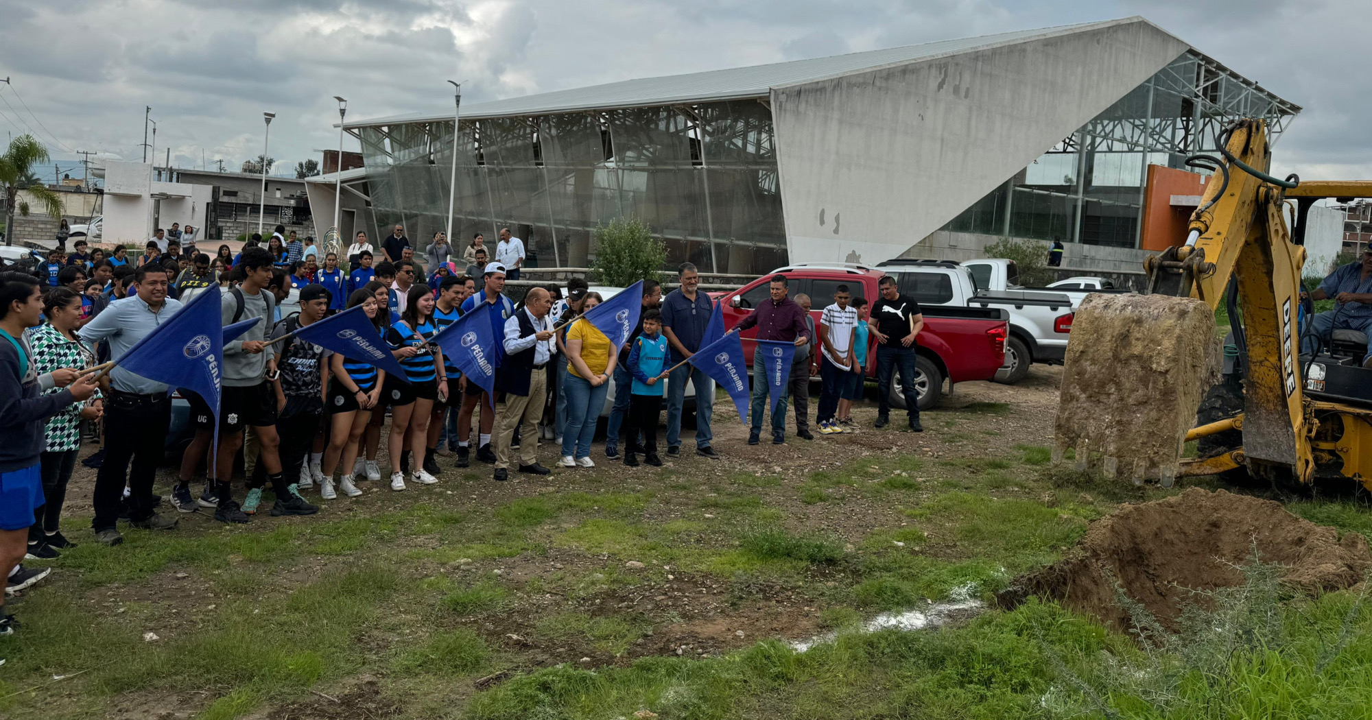 C854E0B8-DB84-4F3C-BD0F-59D94F53AFAE