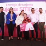 RECIBEN MUJERES TARJETA SITI ROSA